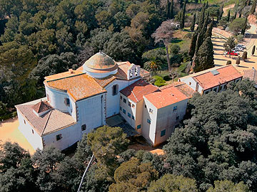 Vistas Areas de la Ermita de Santa Cristina en plena Costa Brava